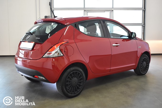 LANCIA Ypsilon 1.0 FireFly 5 porte S&S Hybrid Silver